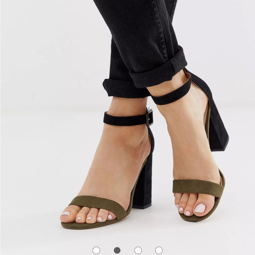 New Look Suede Open Toe Two Tone Block Heeled Sandal In Khaki Green Size 6